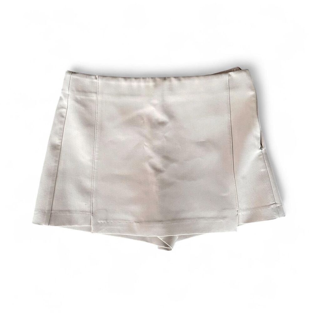 Zara Women's White and Cream Mini Skirt